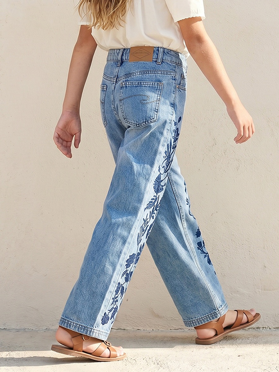 Jeans with Embroidery- Buttoned Waist