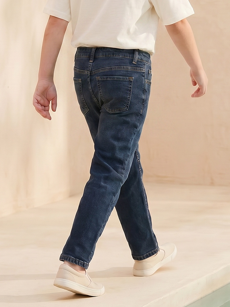 Mid-Rise Jeans with Pockets
