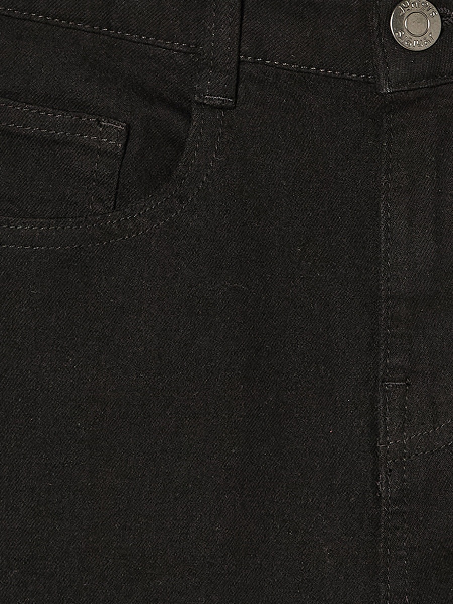 Mid-Rise Jeans with Pockets