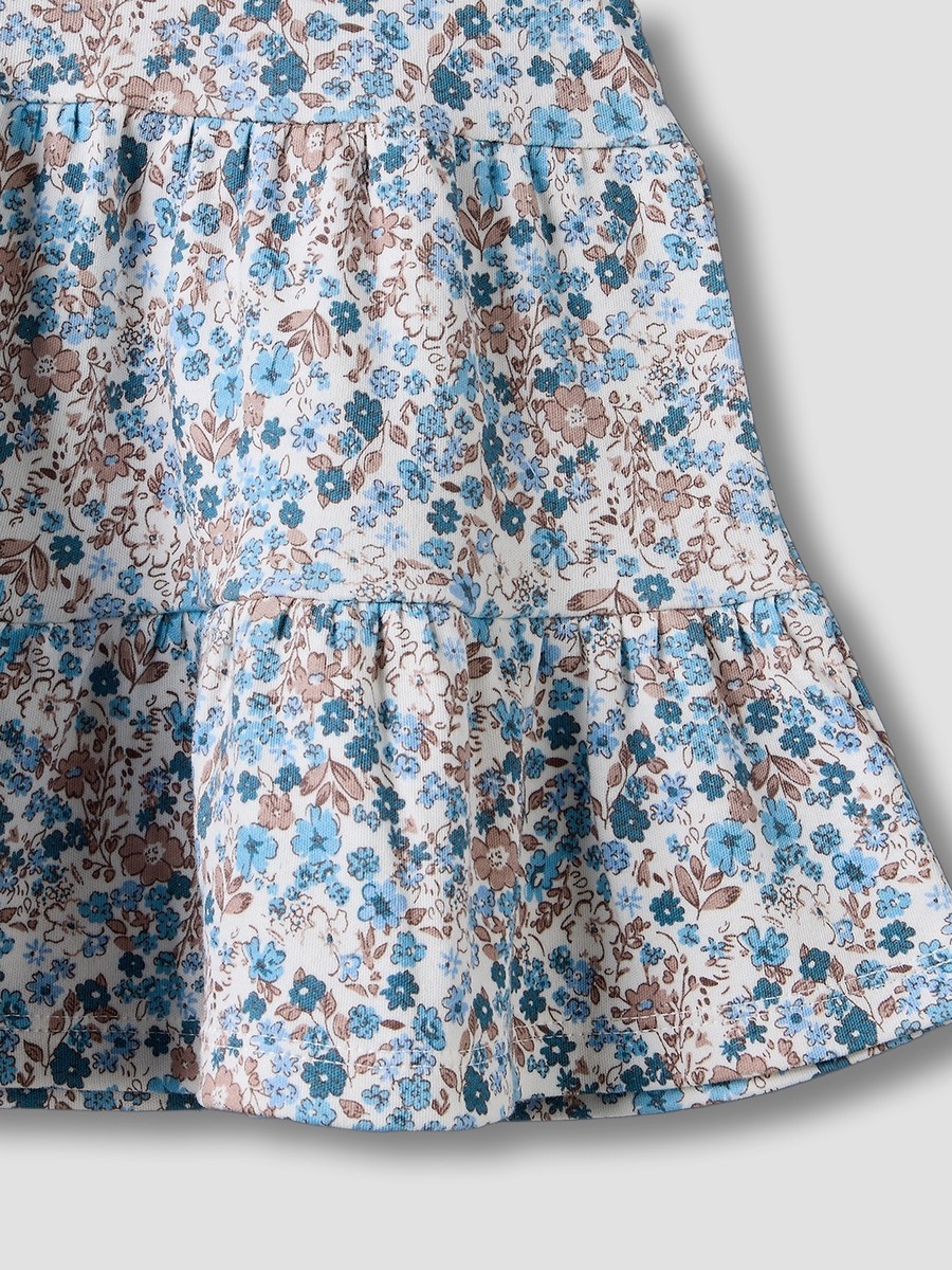 Round Neck Short Sleeves Knee Length Dress with Floral Print