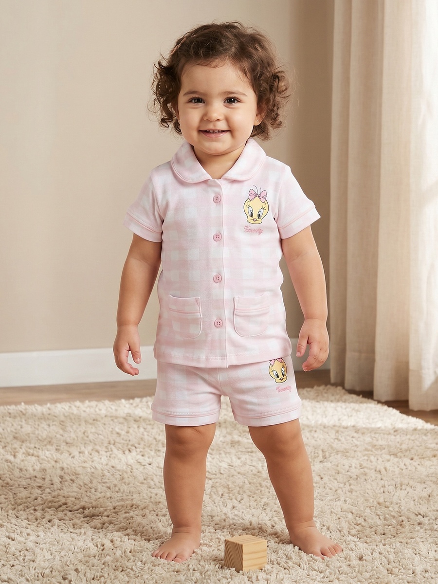 Collared Short Sleeves Shirt and Shorts Set with Tweety Print