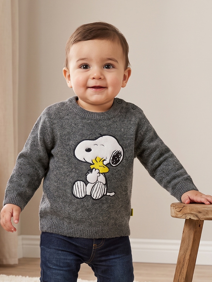Peanuts Print Sweater with Long Sleeves
