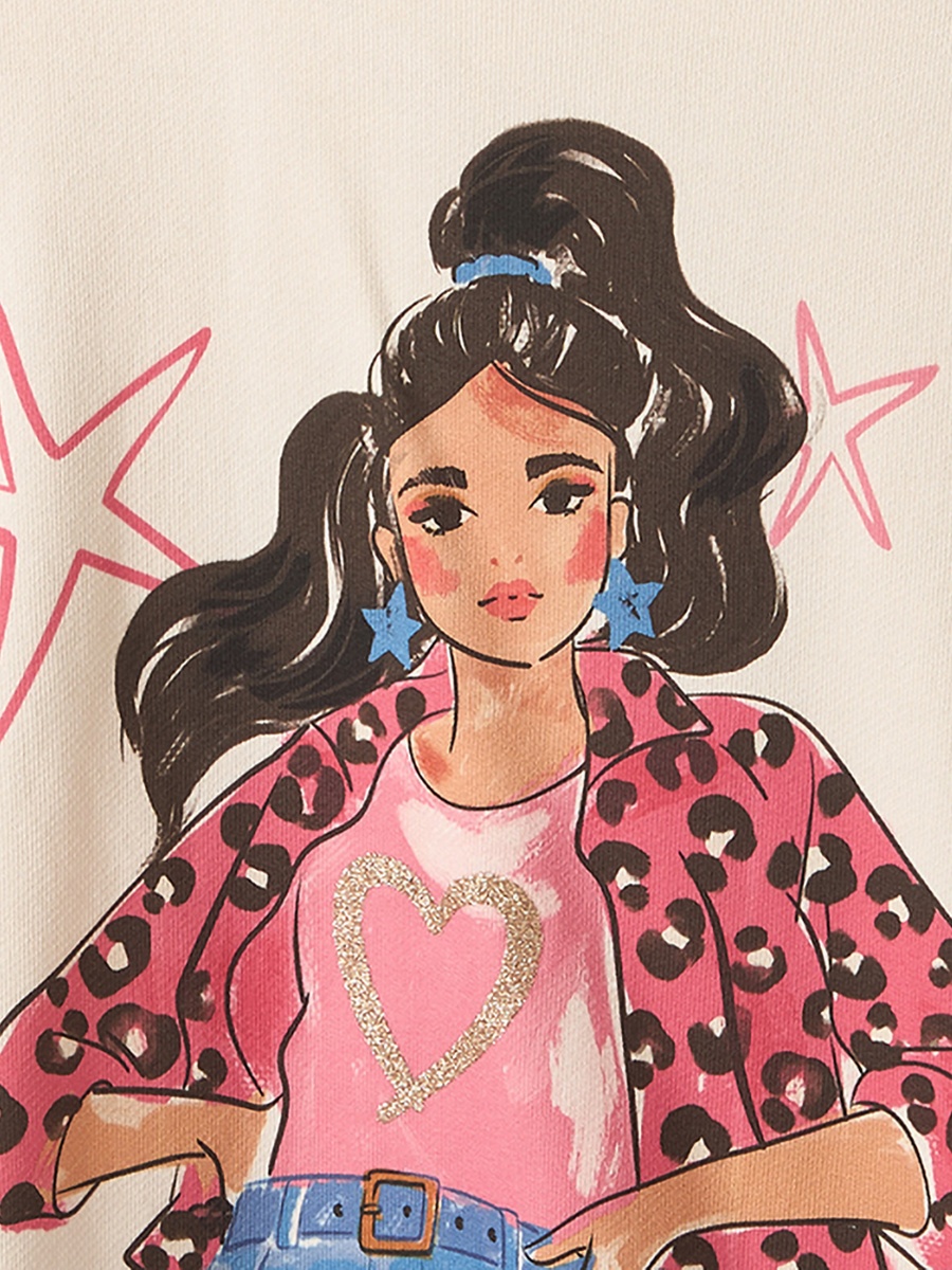 Fashion Girl Print Hooded Sweatshirt with Long Sleeves