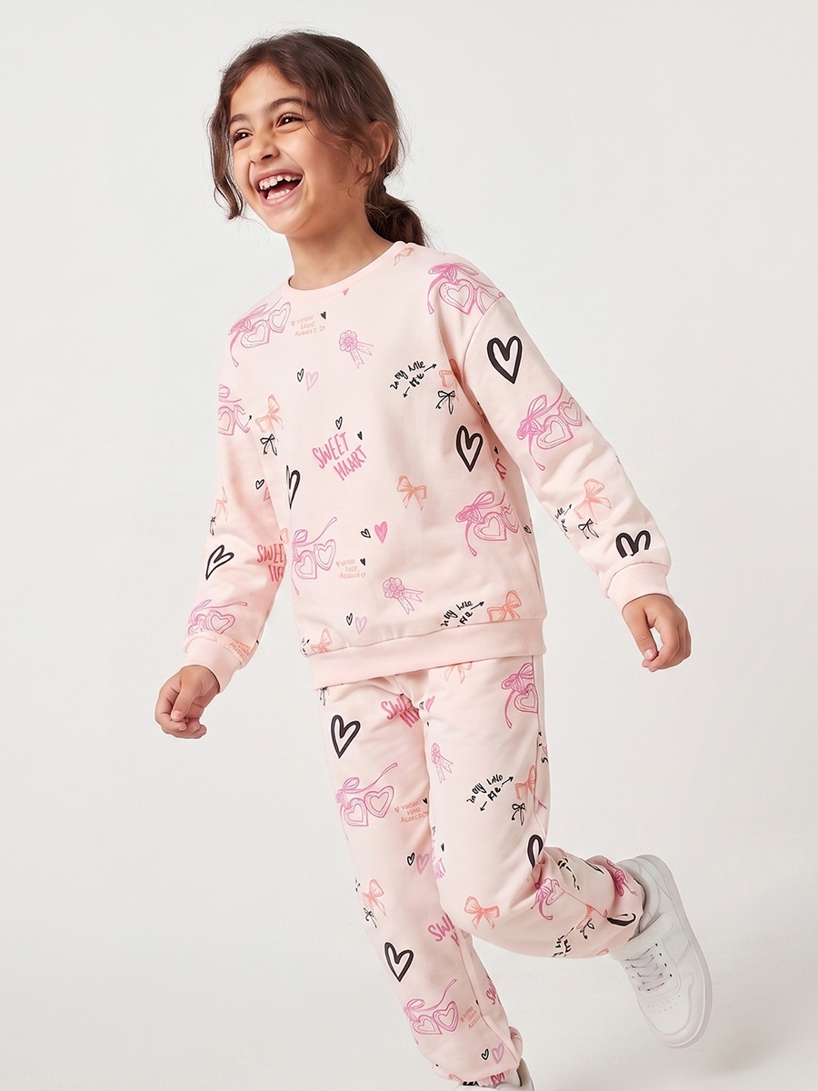 Heart Print Sweatshirt with Long Sleeves