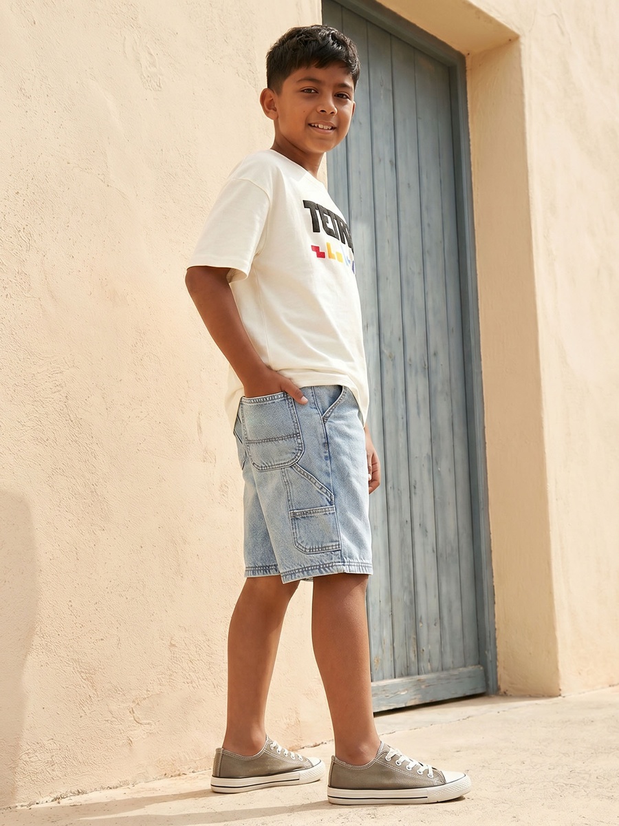 Crew Neck Short Sleeves T-Shirt with Graphic Print