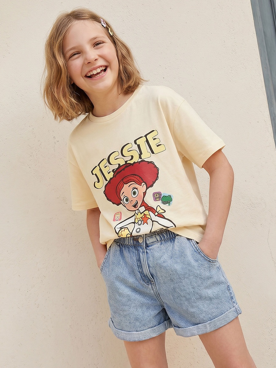 Round Neck Short Sleeves T-Shirt with Stitch Print