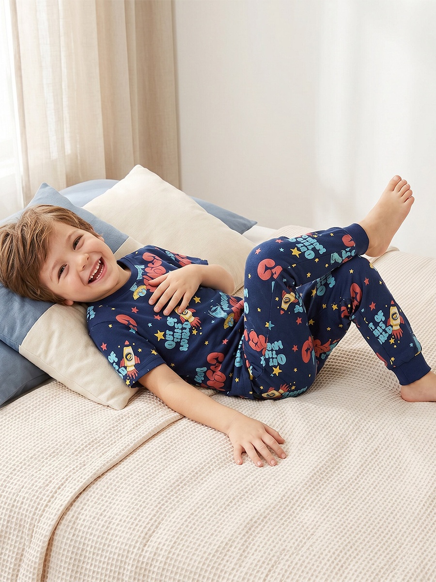 Cotton Crew Neck Short Sleeves Pyjama Set with Space Print