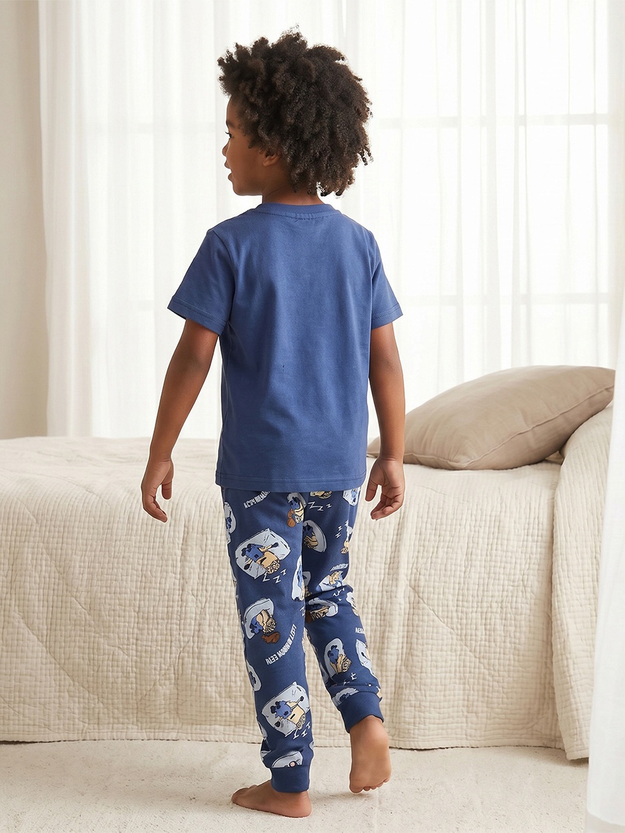 Cotton Crew Neck Short Sleeves Pyjama Set with Minions Print
