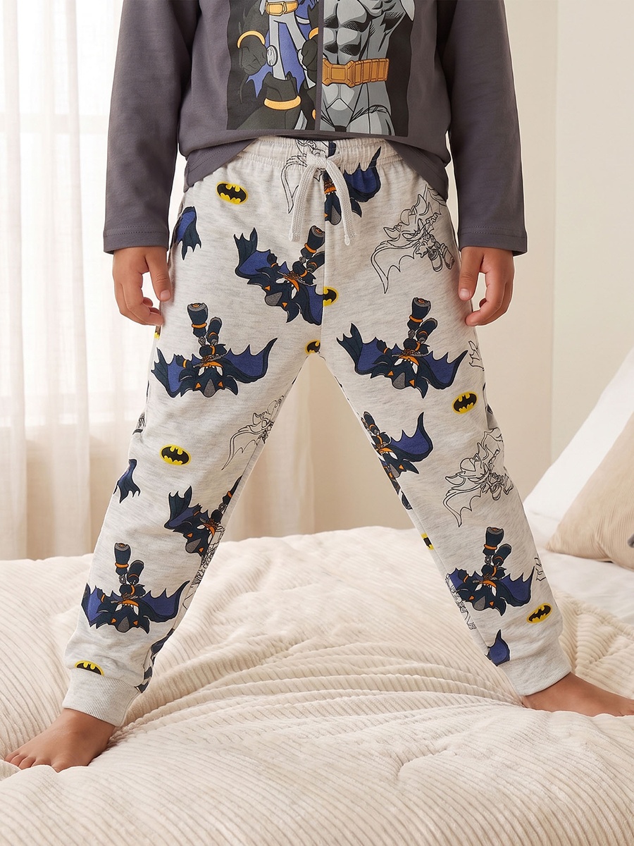 Cotton Crew Neck Long Sleeves Pyjama Set with Batman Print