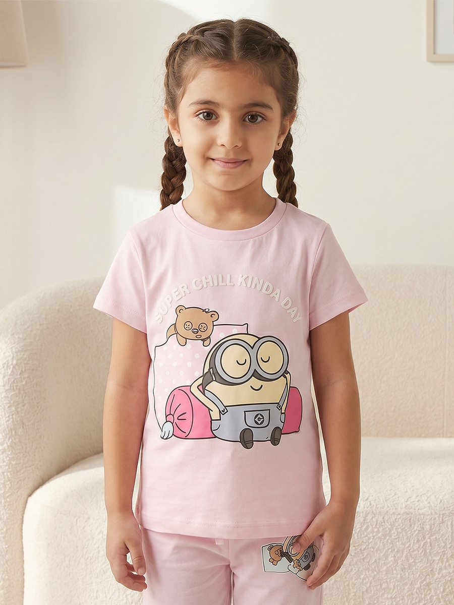 Cotton Crew Neck Short Sleeves Pyjama Set with Minions Print