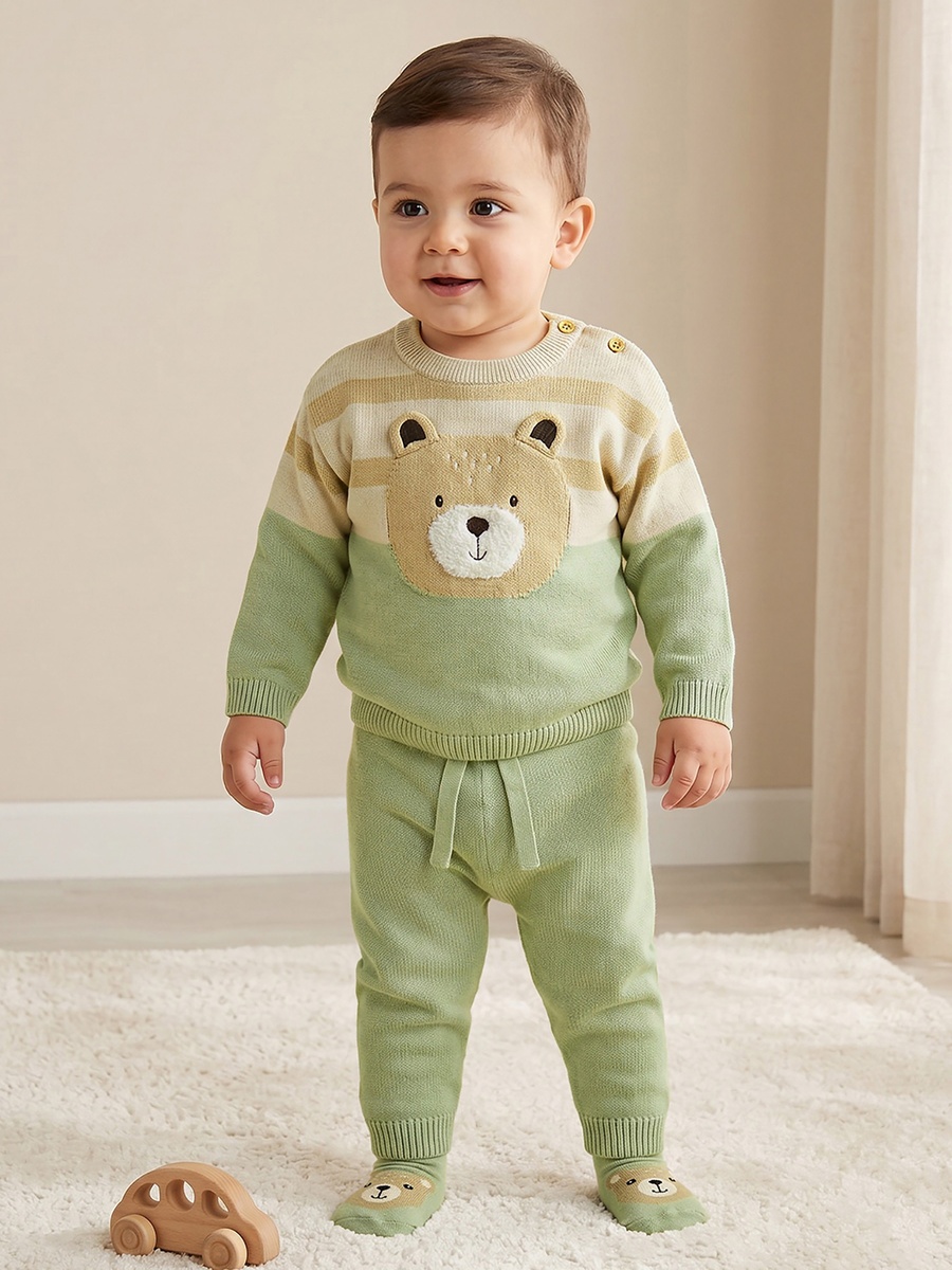 Crew Neck Long Sleeves Sweater and Pants Set with Bear Applique