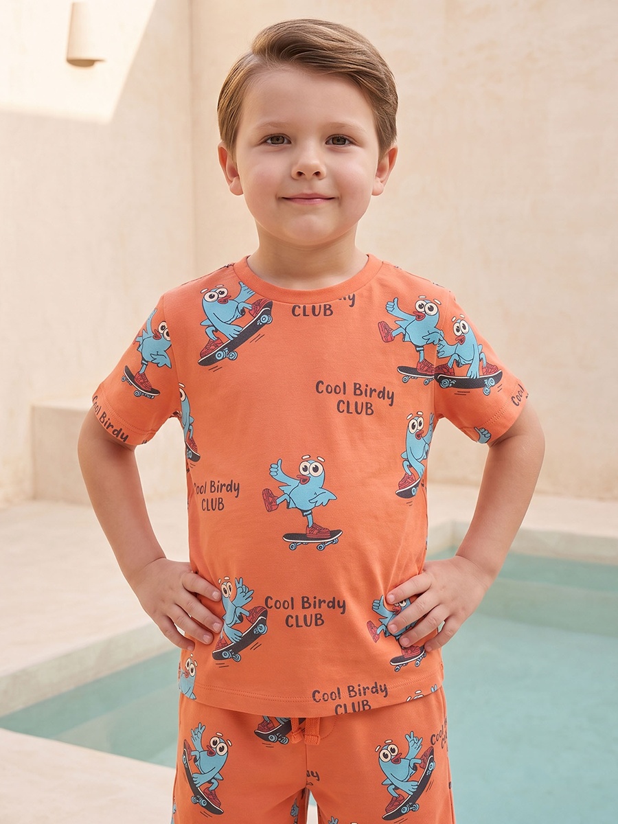 Crew Neck Short Sleeves T-Shirt and Shorts Set with Graphic Print