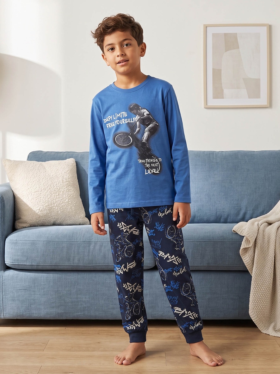 Cotton Crew Neck Long Sleeves Pyjama Set with Graphic Print