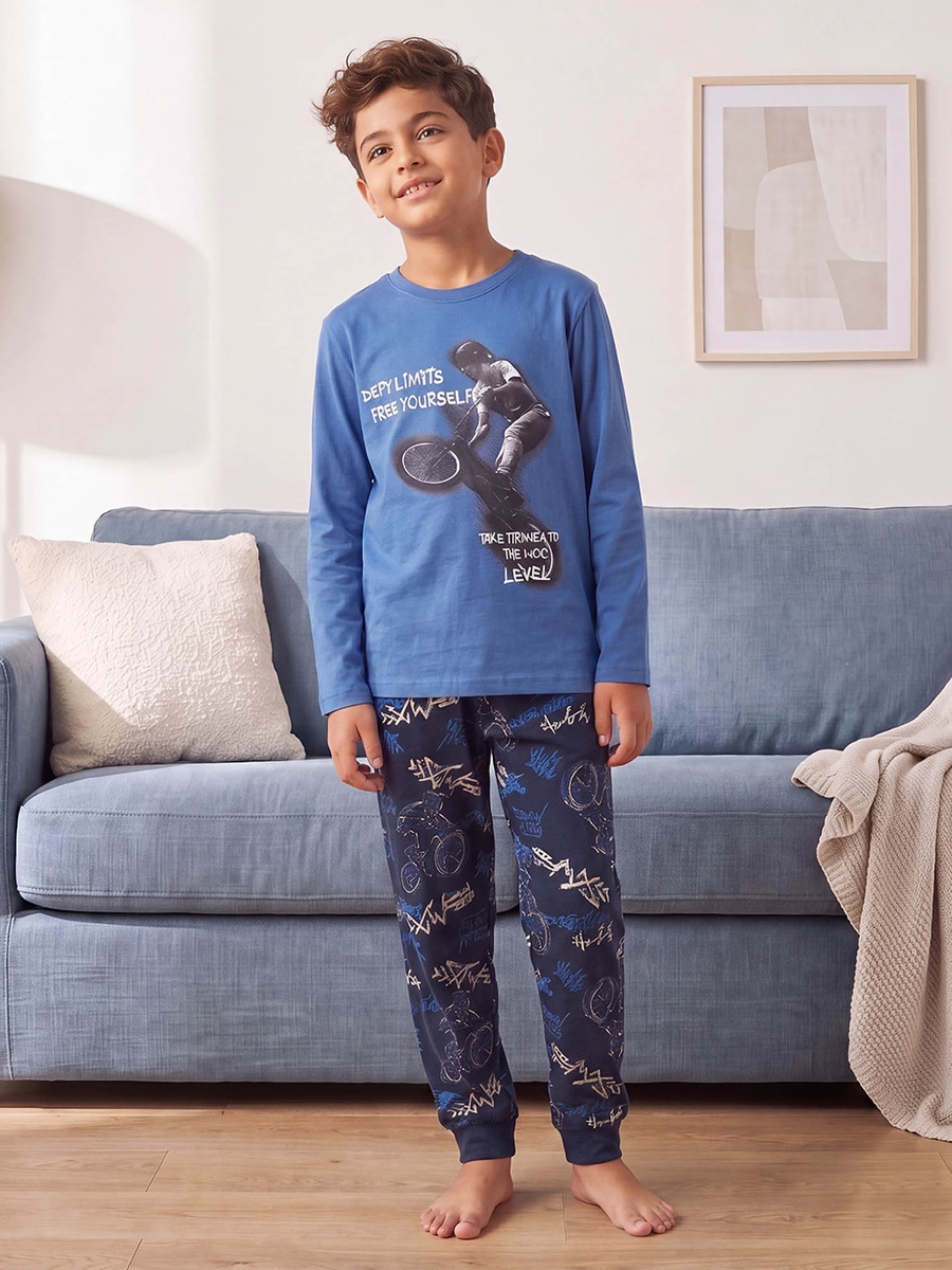 Cotton Crew Neck Long Sleeves Pyjama Set with Graphic Print