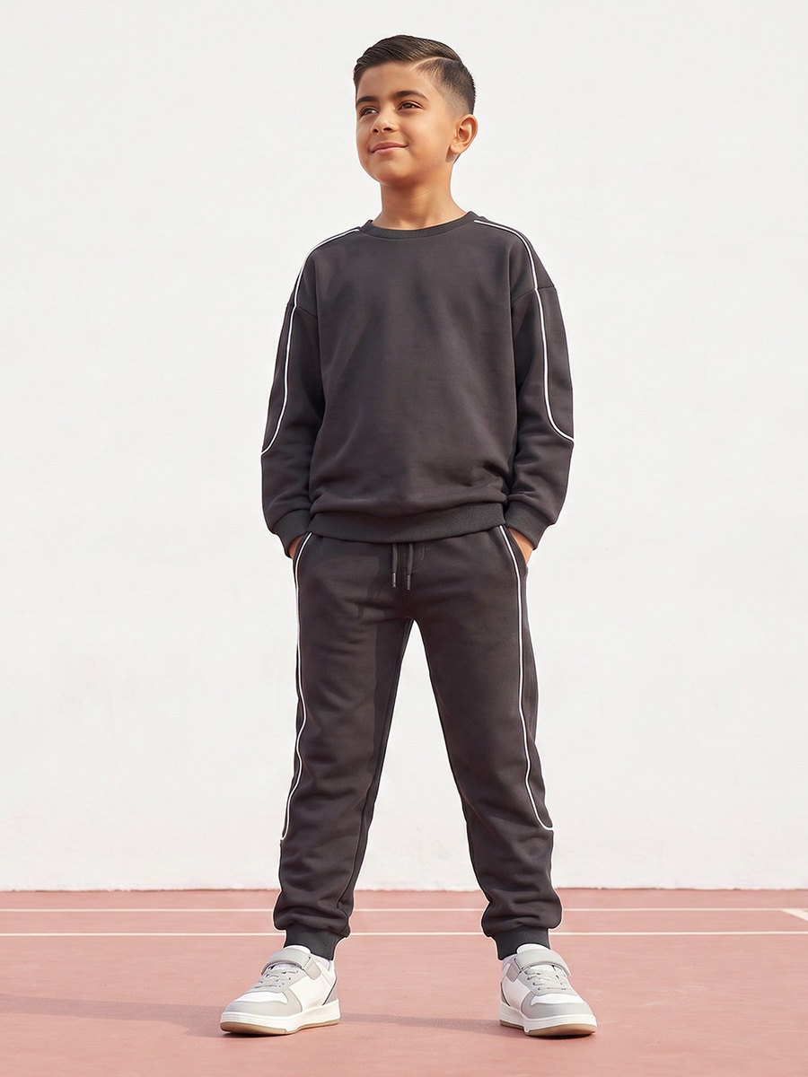 Crew Neck Long Sleeves Sweatshirt and Joggers Set with Contrast Piping