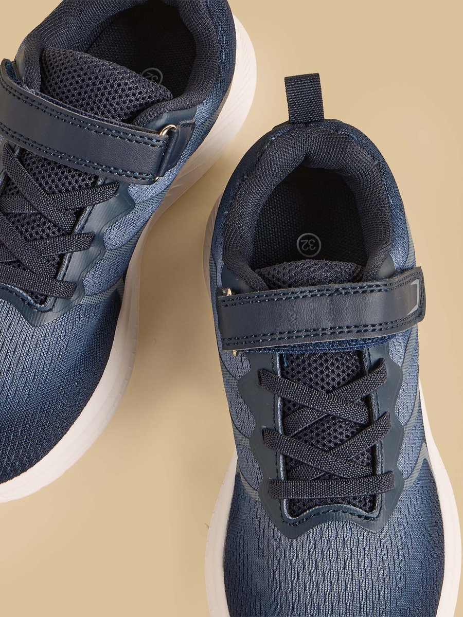 Ombre Sports Shoes with Hook and Loop Closure