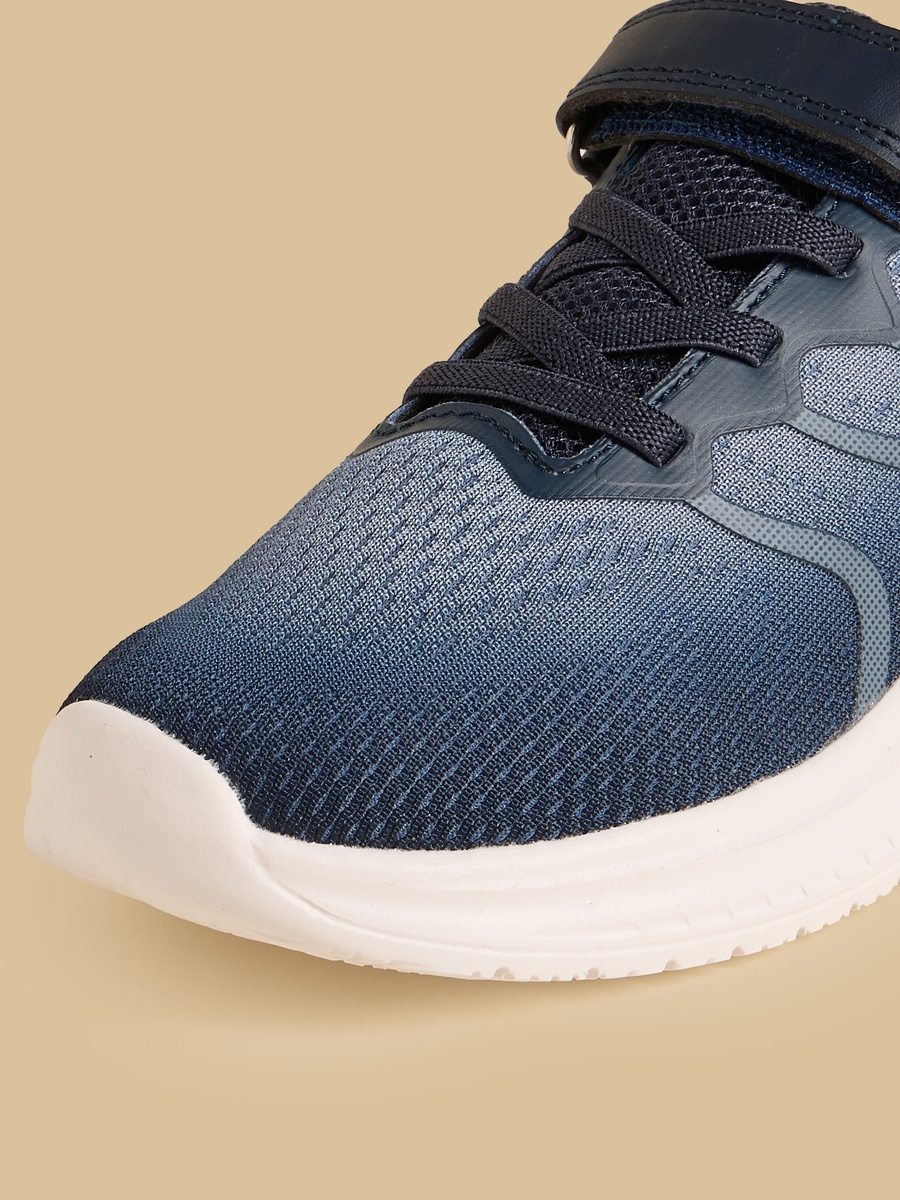 Ombre Sports Shoes with Hook and Loop Closure