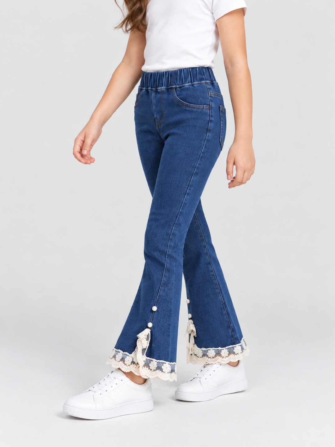 Blue Solid Relaxed Jeans