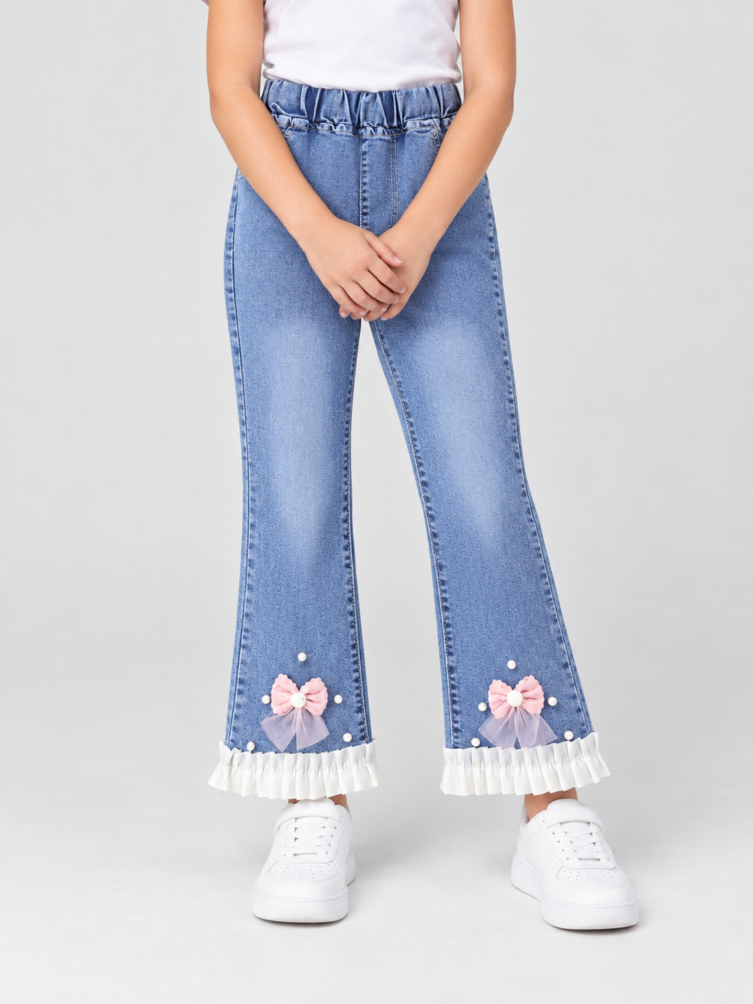Blue Solid Relaxed Jeans