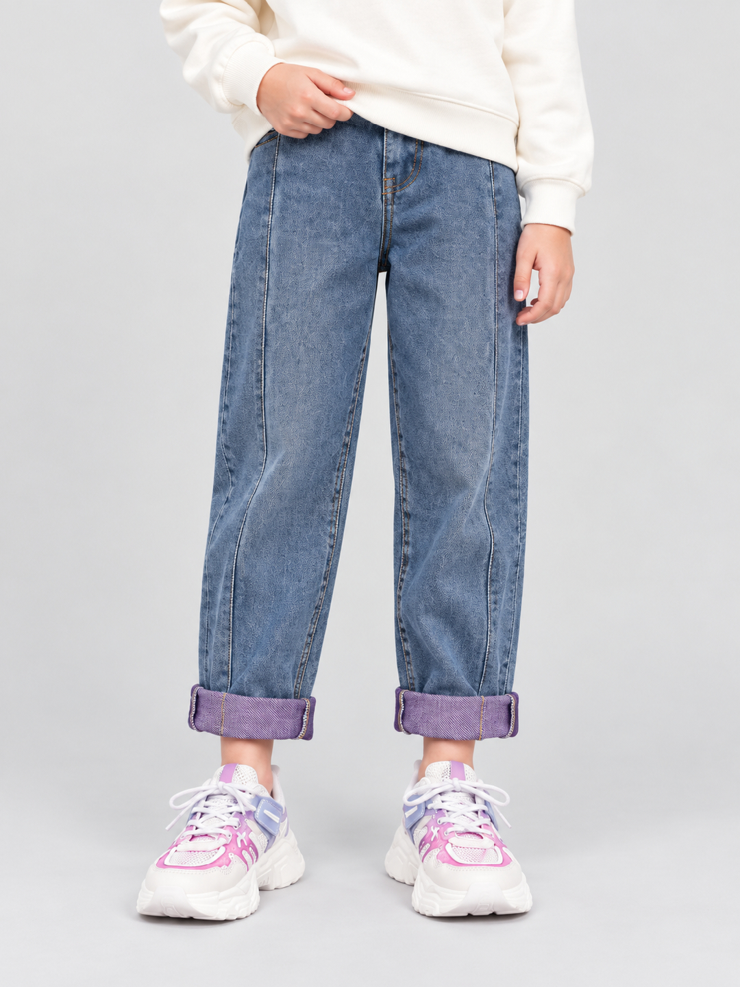 Blue Solid Relaxed Jeans