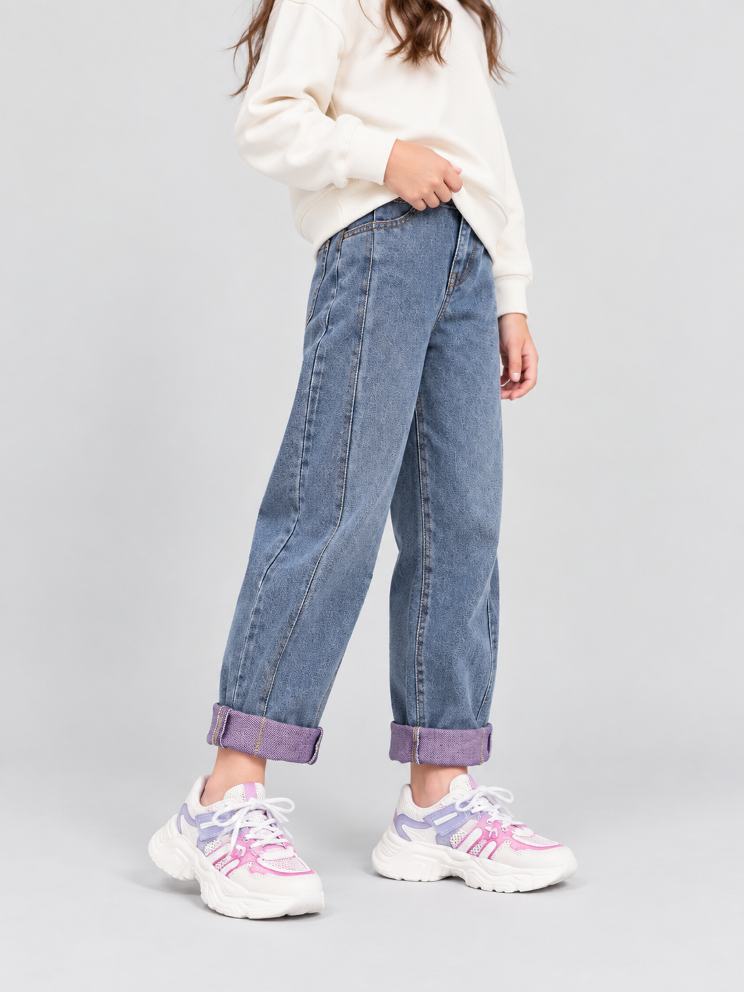 Blue Solid Relaxed Jeans