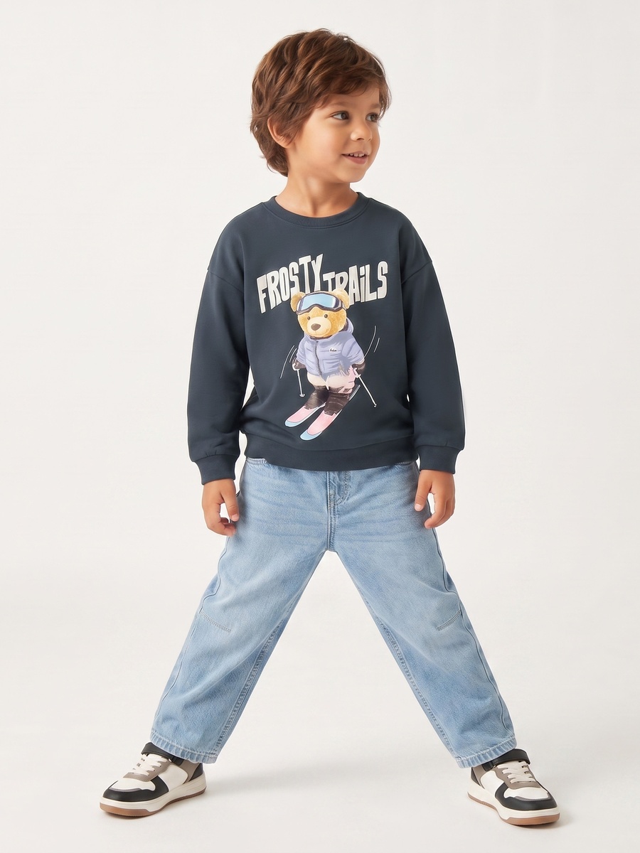 Bear Print Sweatshirt with Long Sleeves