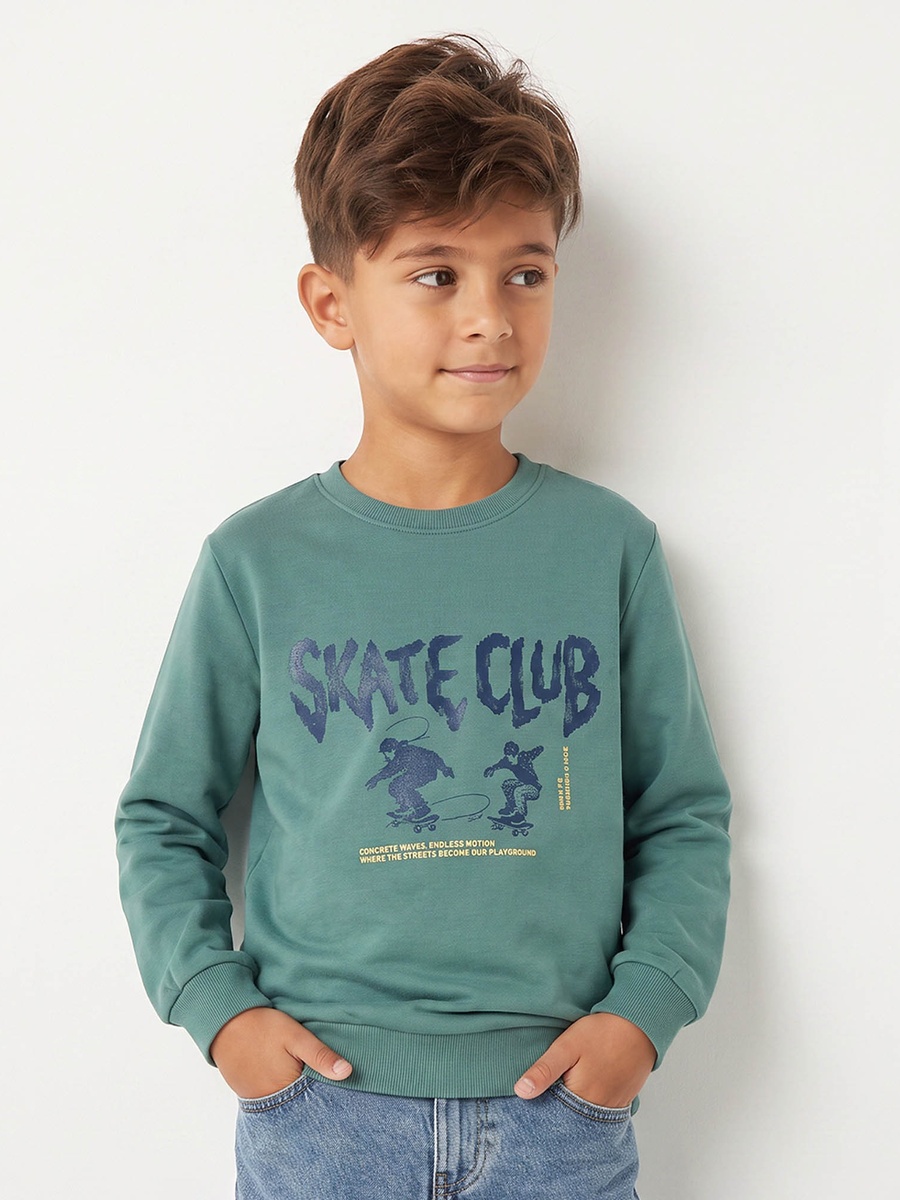 Crew Neck Sweatshirt with Skateboard Print