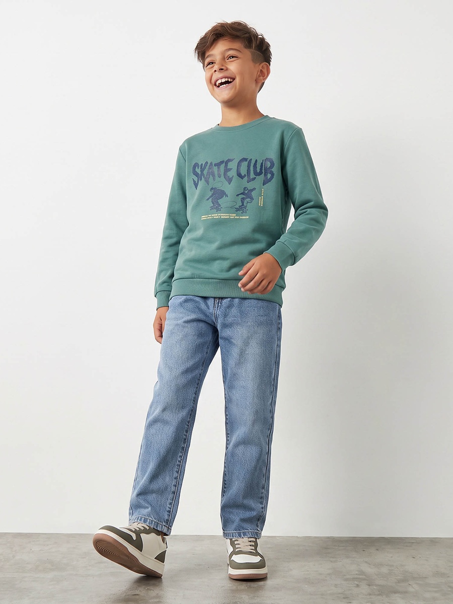 Crew Neck Sweatshirt with Skateboard Print