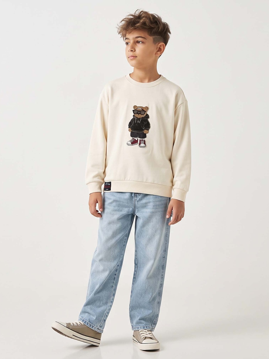 Crew Neck Long Sleeves Sweatshirt with Bear Applique