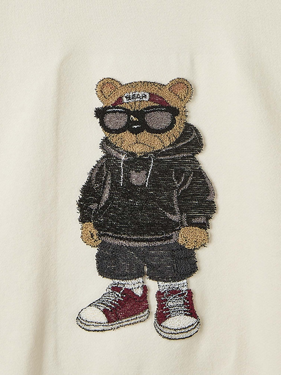 Crew Neck Long Sleeves Sweatshirt with Bear Applique