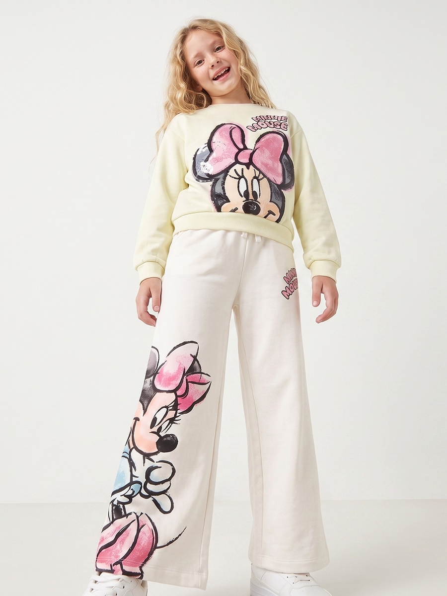 Minnie Mouse Print Sweatshirt with Long Sleeves
