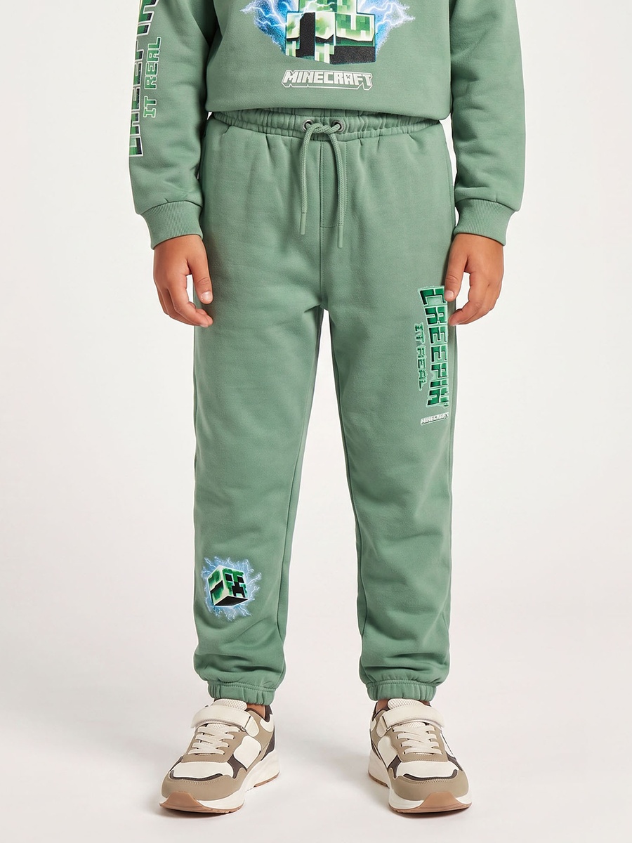 Crew Neck Long Sleeves Sweatshirt and Joggers Set with Graphic Print