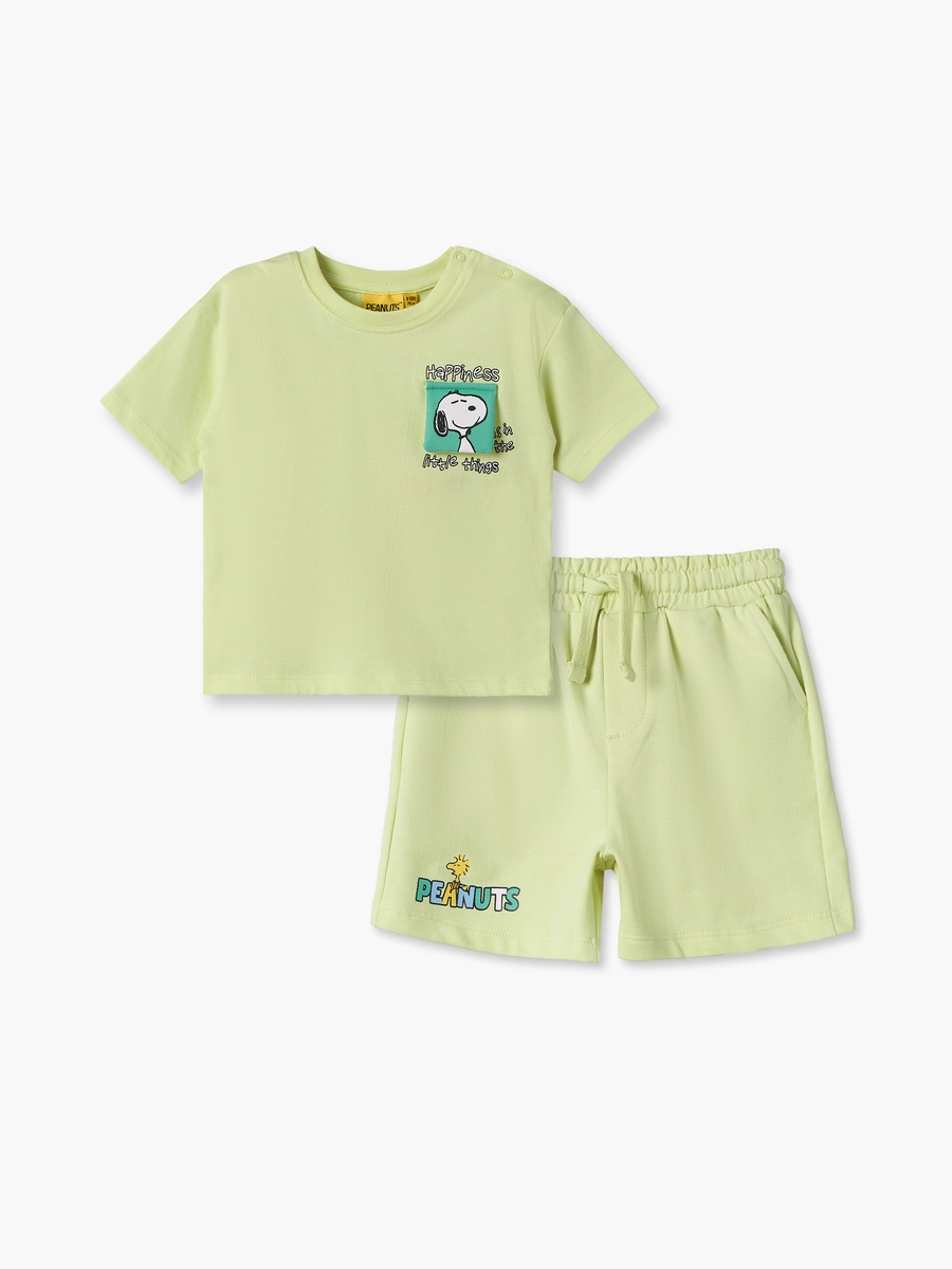 Crew Neck Short Sleeves T-Shirt and Shorts Set with Snoopy Print