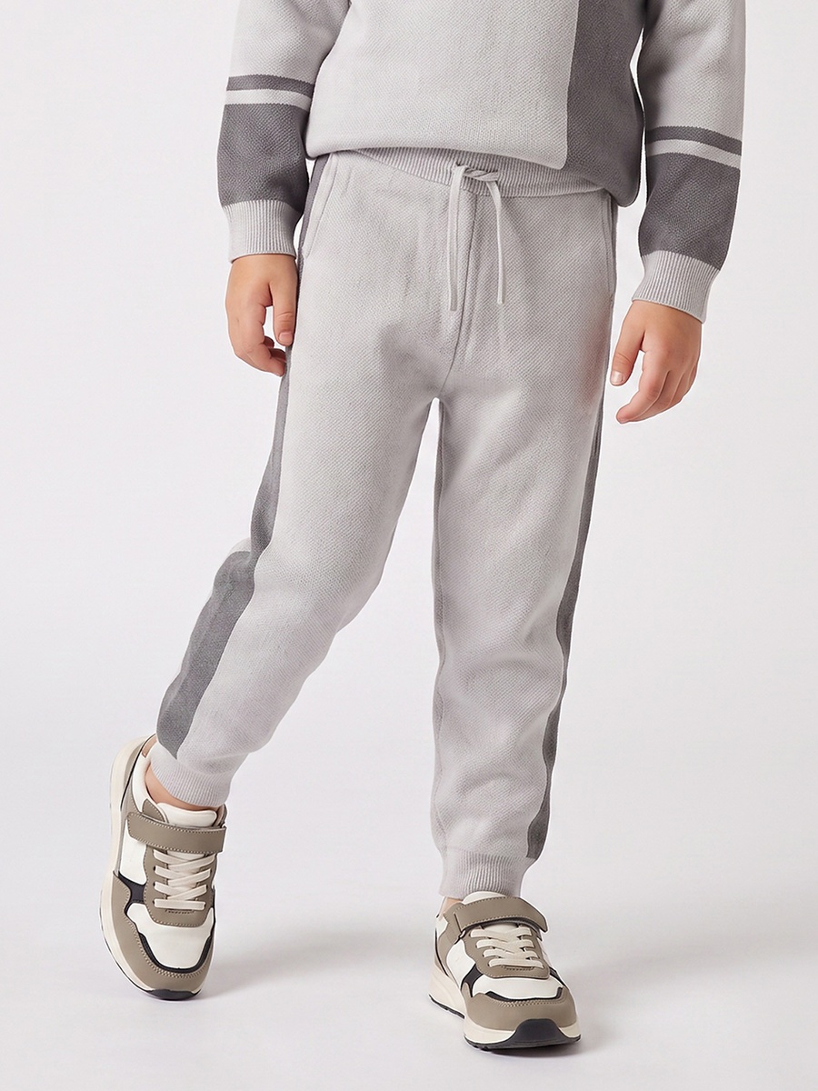Crew Neck Long Sleeves Sweatshirt and Joggers Set with Panelled Design
