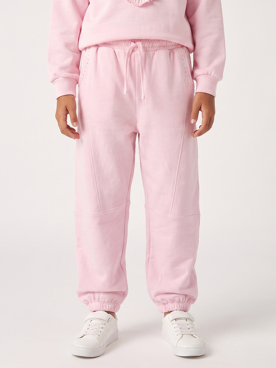 Crew Neck Long Sleeves Sweatshirt and Joggers Set with Heart Applique