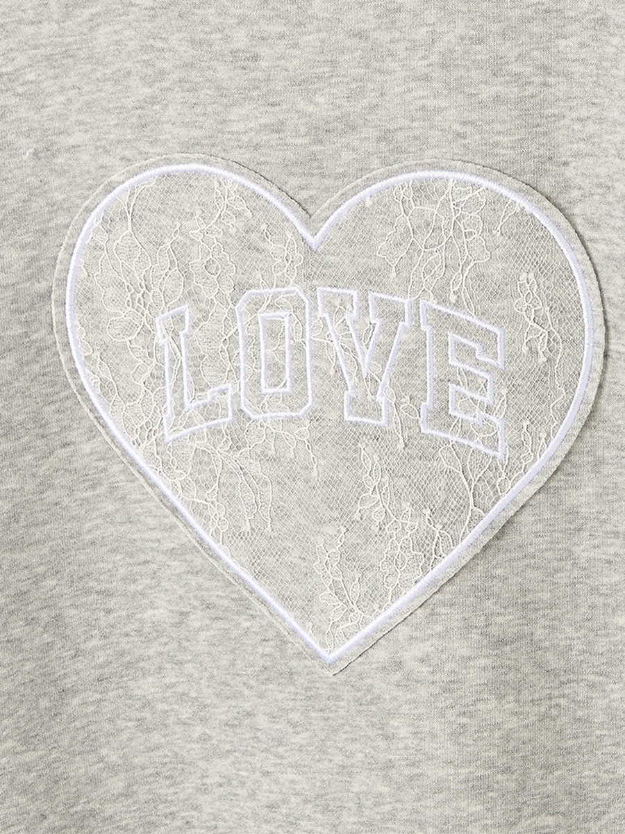 Crew Neck Long Sleeves Sweatshirt and Joggers Set with Heart Applique