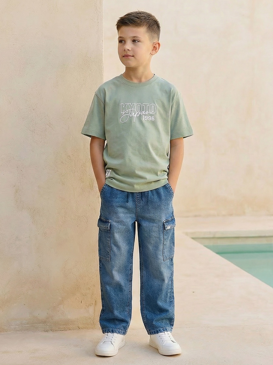 Crew Neck Short Sleeve T-Shirt with Typographic Embroidery