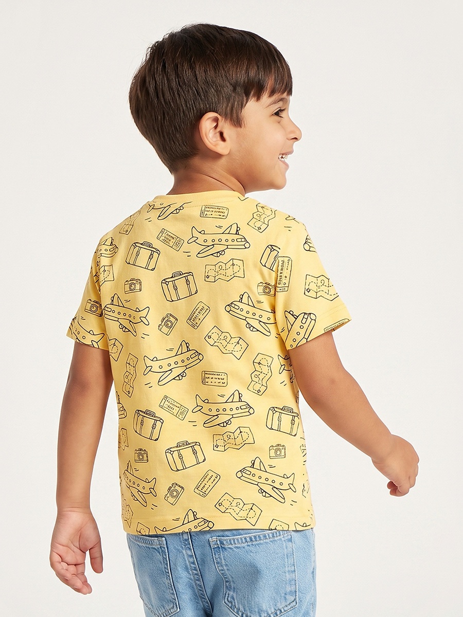 Crew Neck Short Sleeves T-Shirt with Travel Print