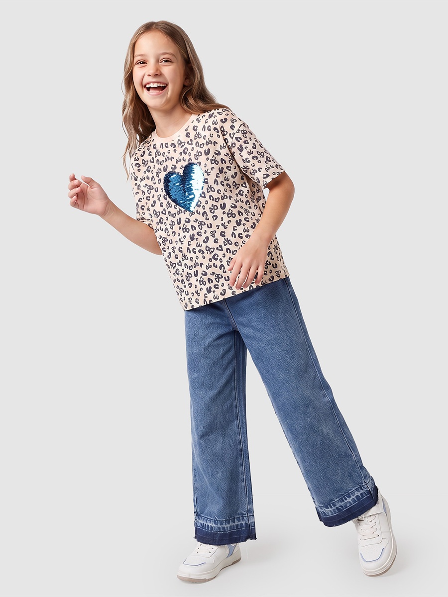 Crew Neck Short Sleeves T-Shirt with Butterfly Print