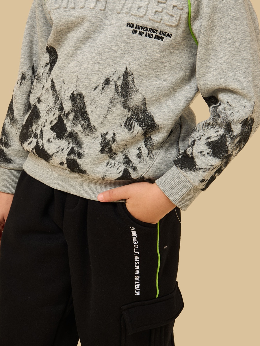 Graphic Print Hooded Sweatshirt and Joggers Set