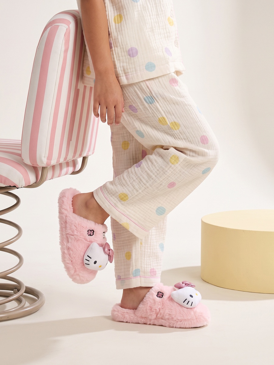 Hello Kitty Accent Bedroom Slippers