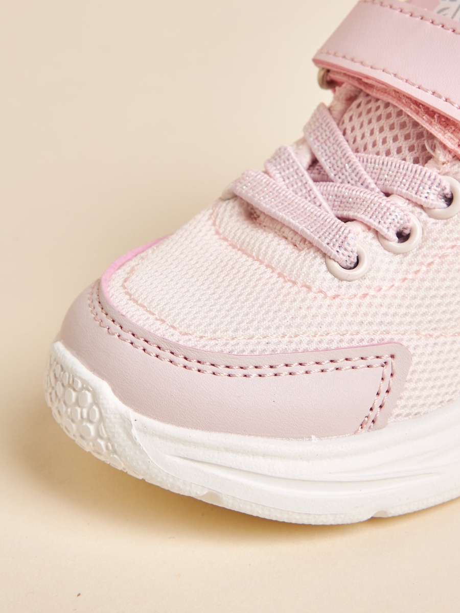 Butterfly Print Sports Shoes with Hook and Loop Closure