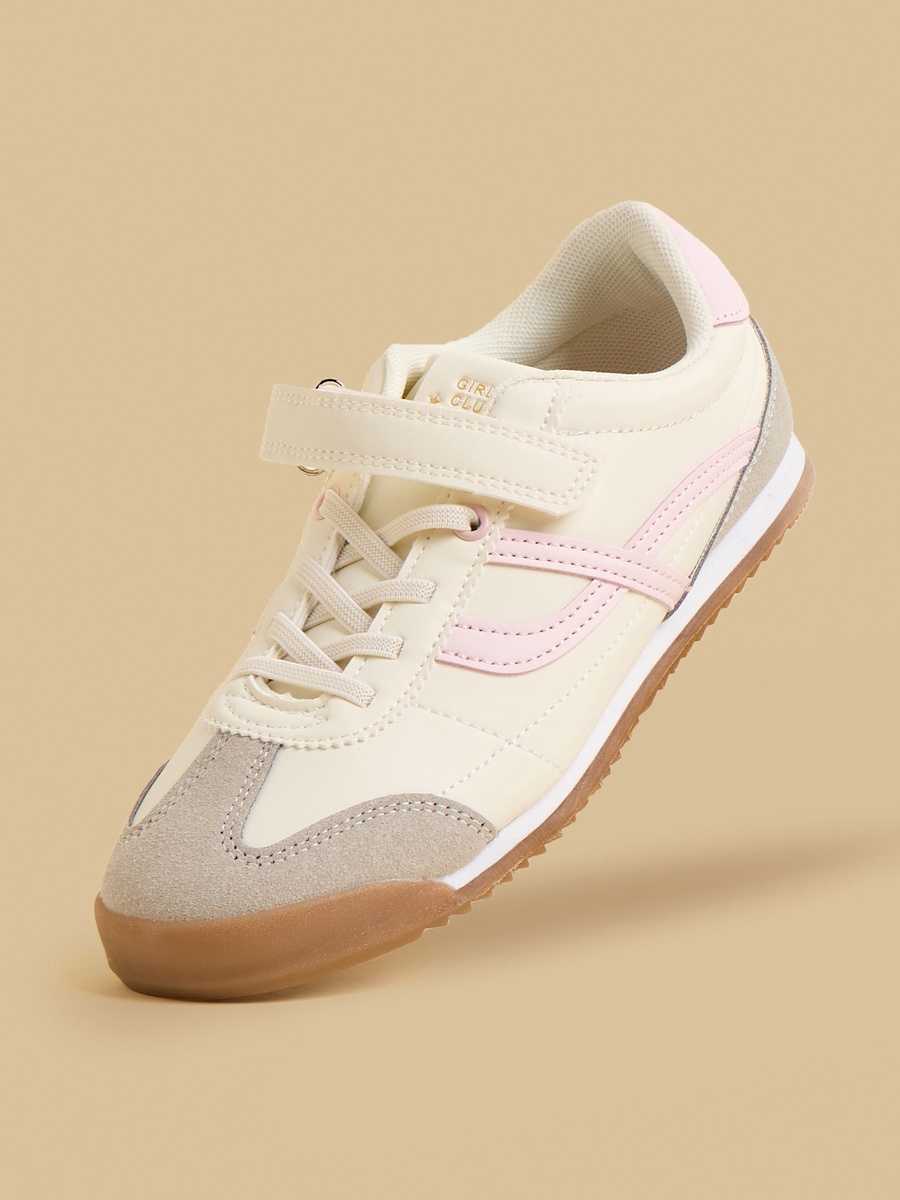 Panelled Sports Shoes with Hook and Loop Closure