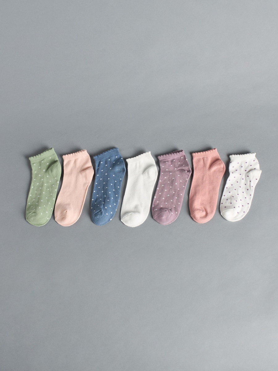 Pack of 7 - Assorted Ankle Length Socks with Scallop Hem