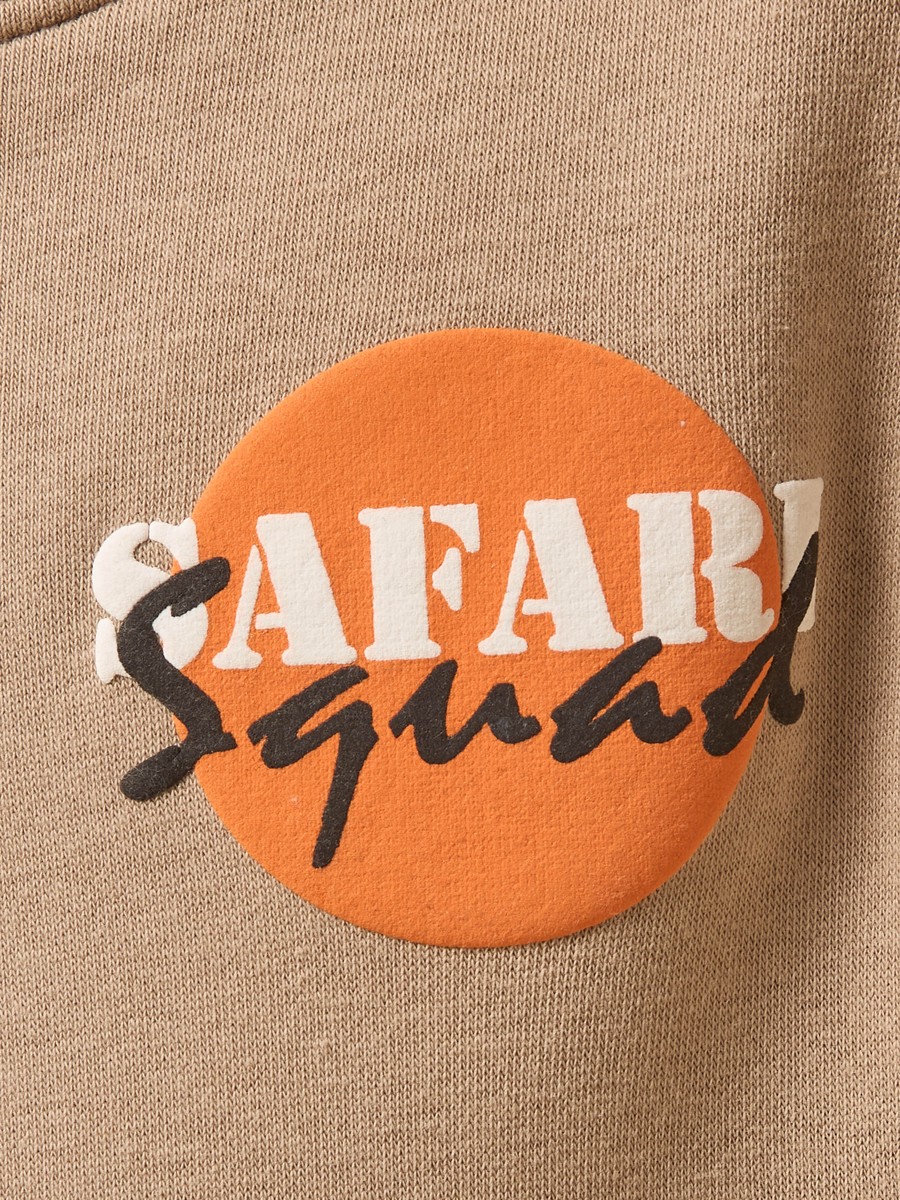 سويت شيرت بطبعة سفاري