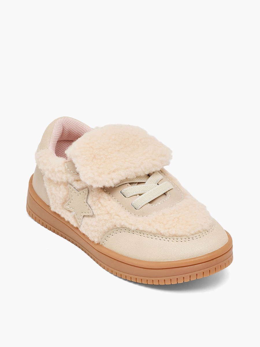 Girls Faux Fur Star Accent Ankle Sneakers