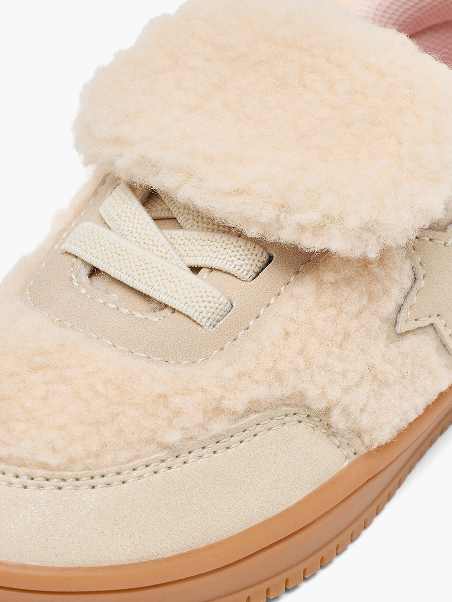 Girls Faux Fur Star Accent Ankle Sneakers