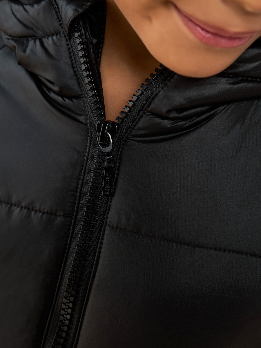 Juniors Quilted Hooded Jacket with Zip Closure