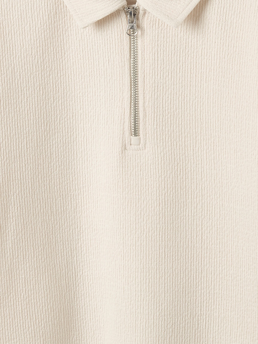 Eligo Collared Sweatshirt with Zip Closure