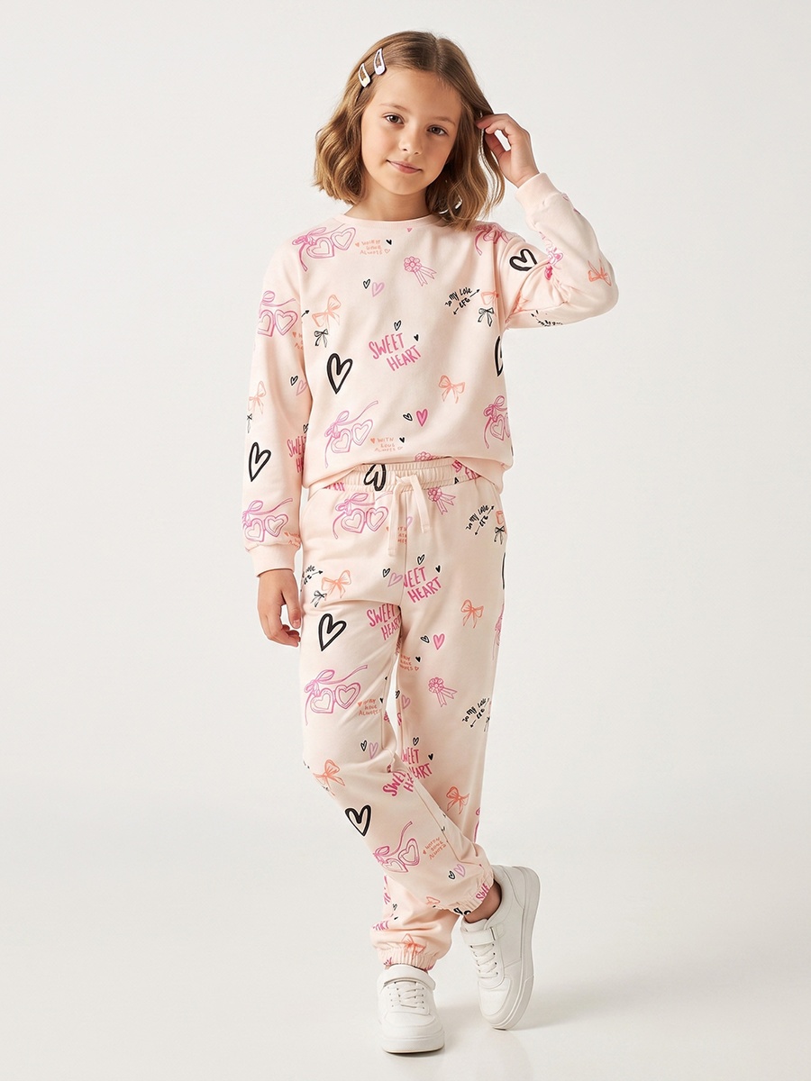 Juniors Drawstring Waist Wide Leg  Joggers with Heart Print